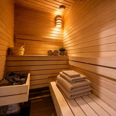 Sun House - Sauna, Kominek, Widok Na Skrzyczne, Duzy Taras, Parkingx2 Apartman *